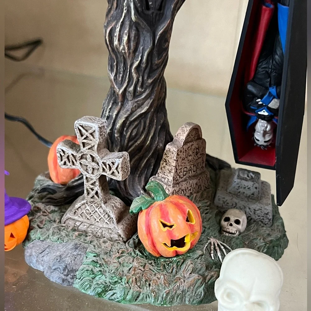 Dept 56 Snow Village Halloween Rock-A-Bye Vampire Swinging Coffin light up WORKS
